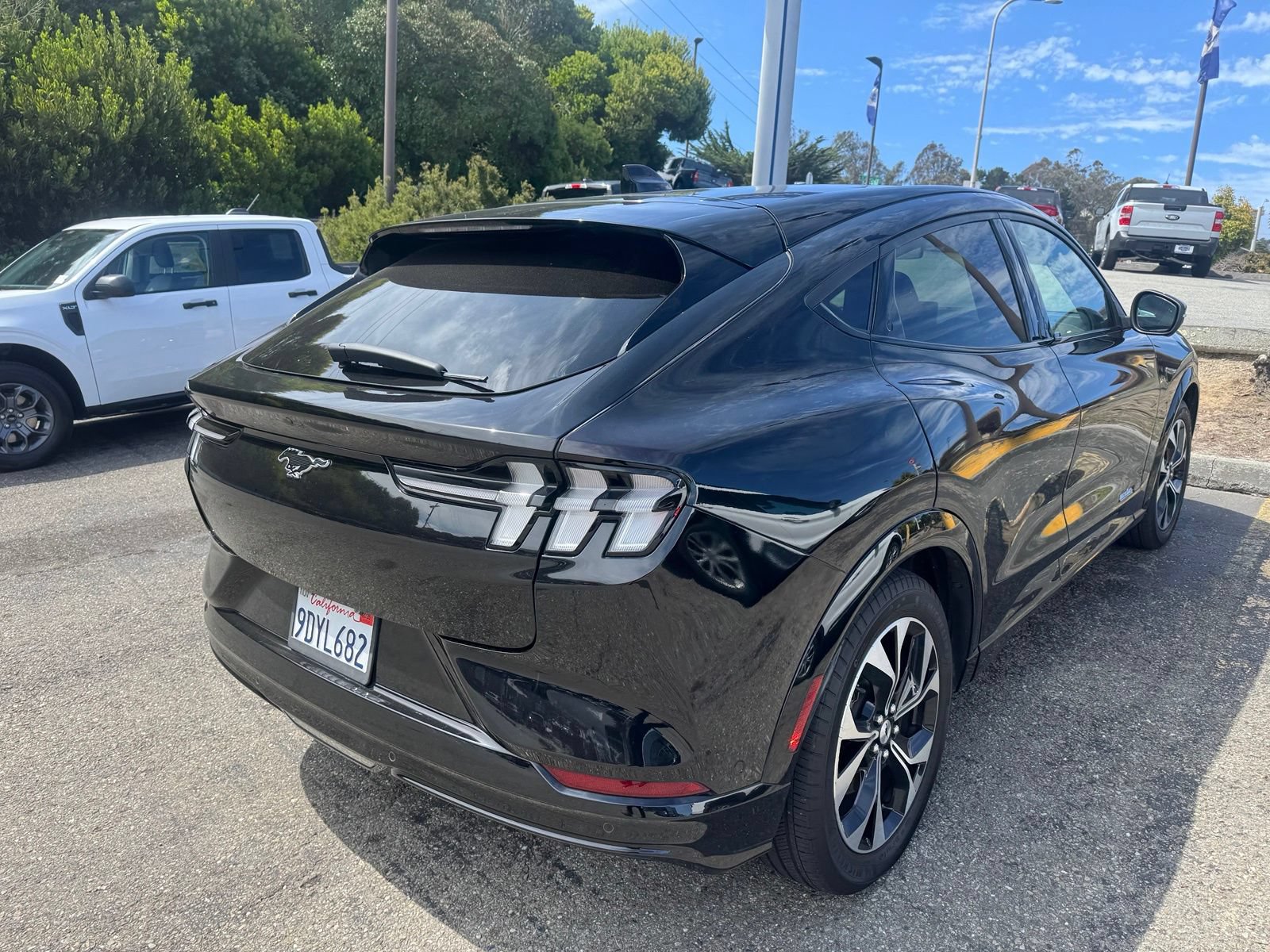 Certified 2022 Ford Mustang Mach-E Premium AWD/4WD image 9