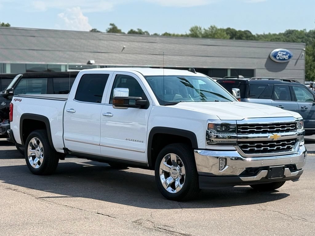 Used 2017 Chevrolet Silverado 1500 LTZ w/ Sport Package AWD/4WD image 27