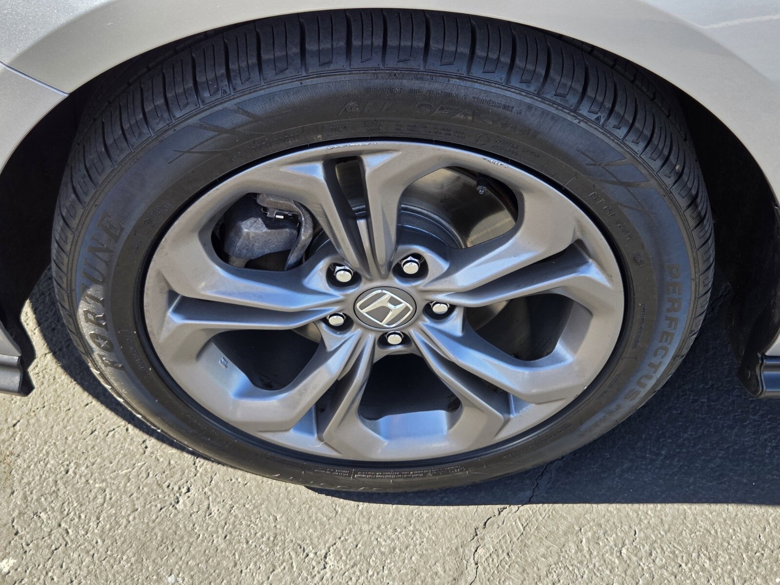 Used 2024 Honda Accord EX image 9