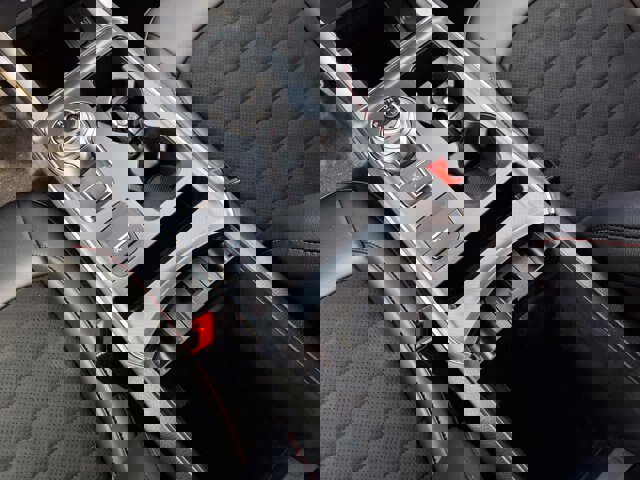 Certified 2024 Ford Edge ST-Line image 15