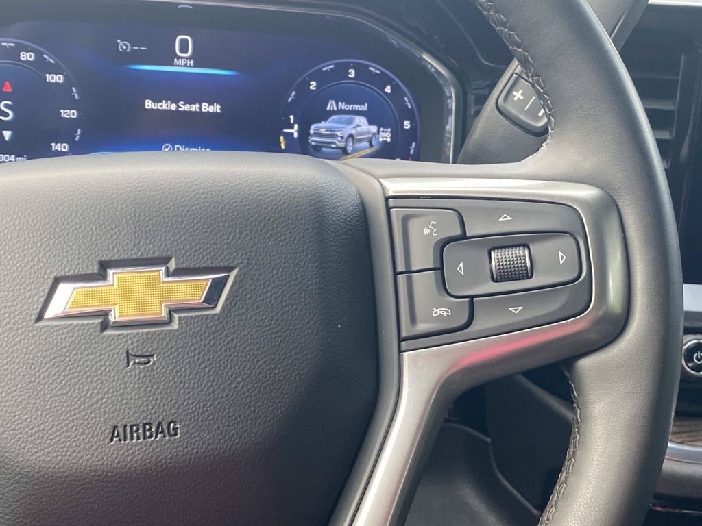 Used 2023 Chevrolet Silverado 1500 LT AWD/4WD image 32