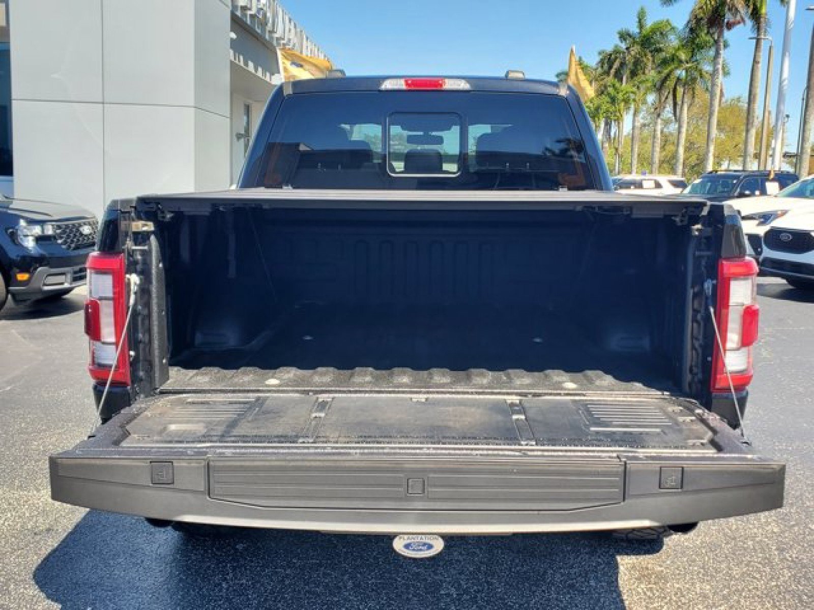 Certified 2022 Ford F150 Lariat w/ Equipment Group 502A High image 8