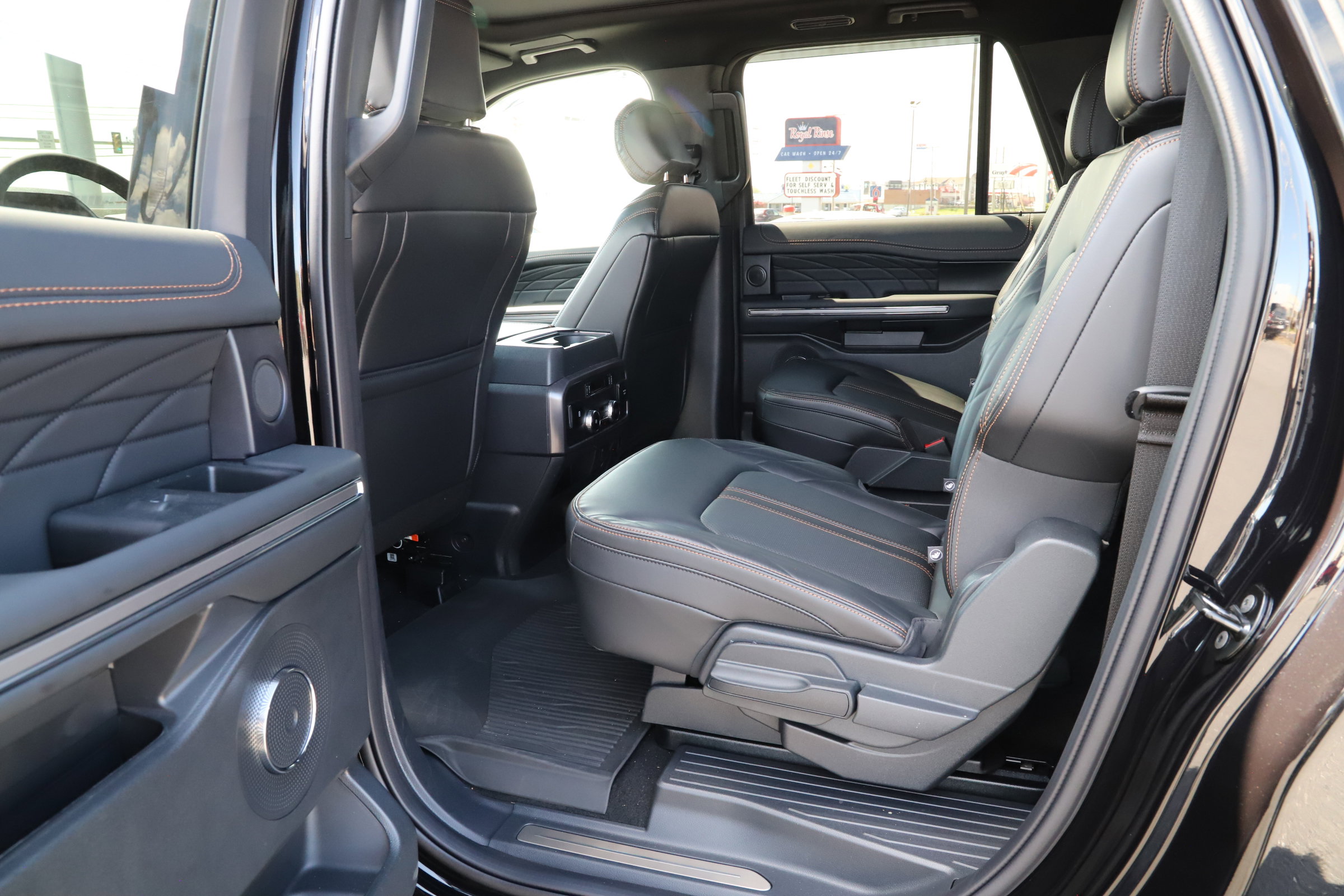Certified 2024 Ford Expedition Max Platinum AWD/4WD image 19