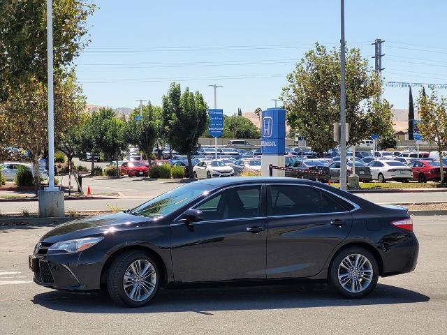 Used 2017 Toyota Camry SE FWD image 7