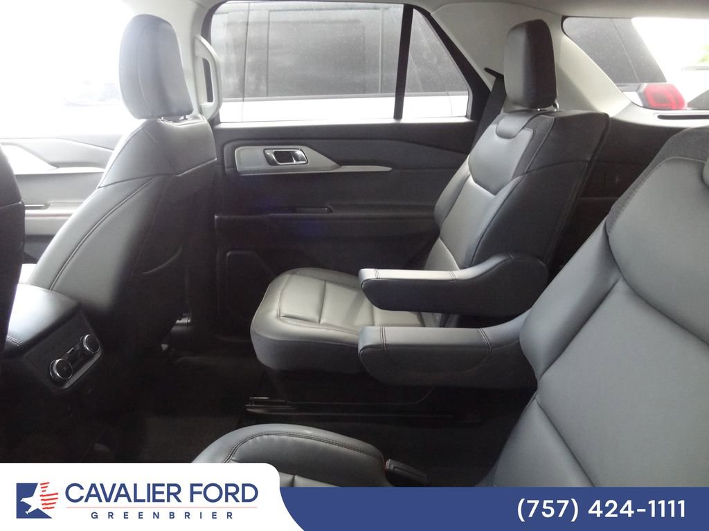 Certified 2026 Ford Explorer Active w/ Active Comfort Package AWD/4WD image 9