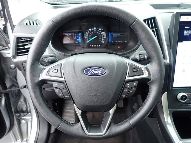 Certified 2024 Ford Edge Titanium image 19