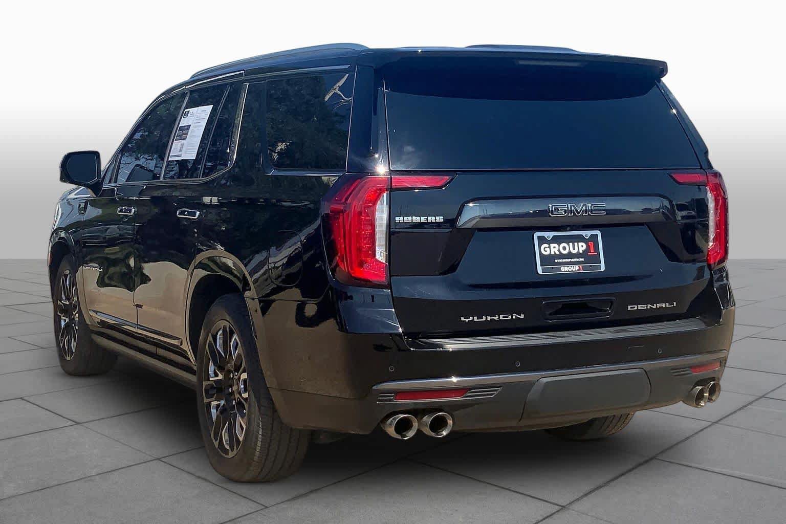 Used 2023 GMC Yukon Denali Ultimate w/ LPO, Floor Liner Package AWD/4WD image 12