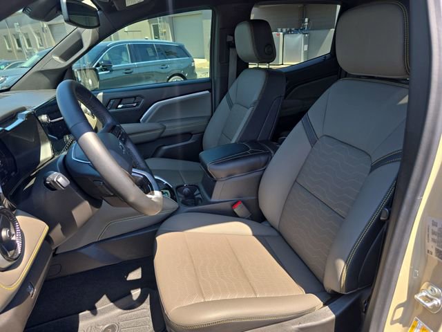 Used 2024 Chevrolet Colorado ZR2 w/ ZR2 Convenience Package III AWD/4WD image 11