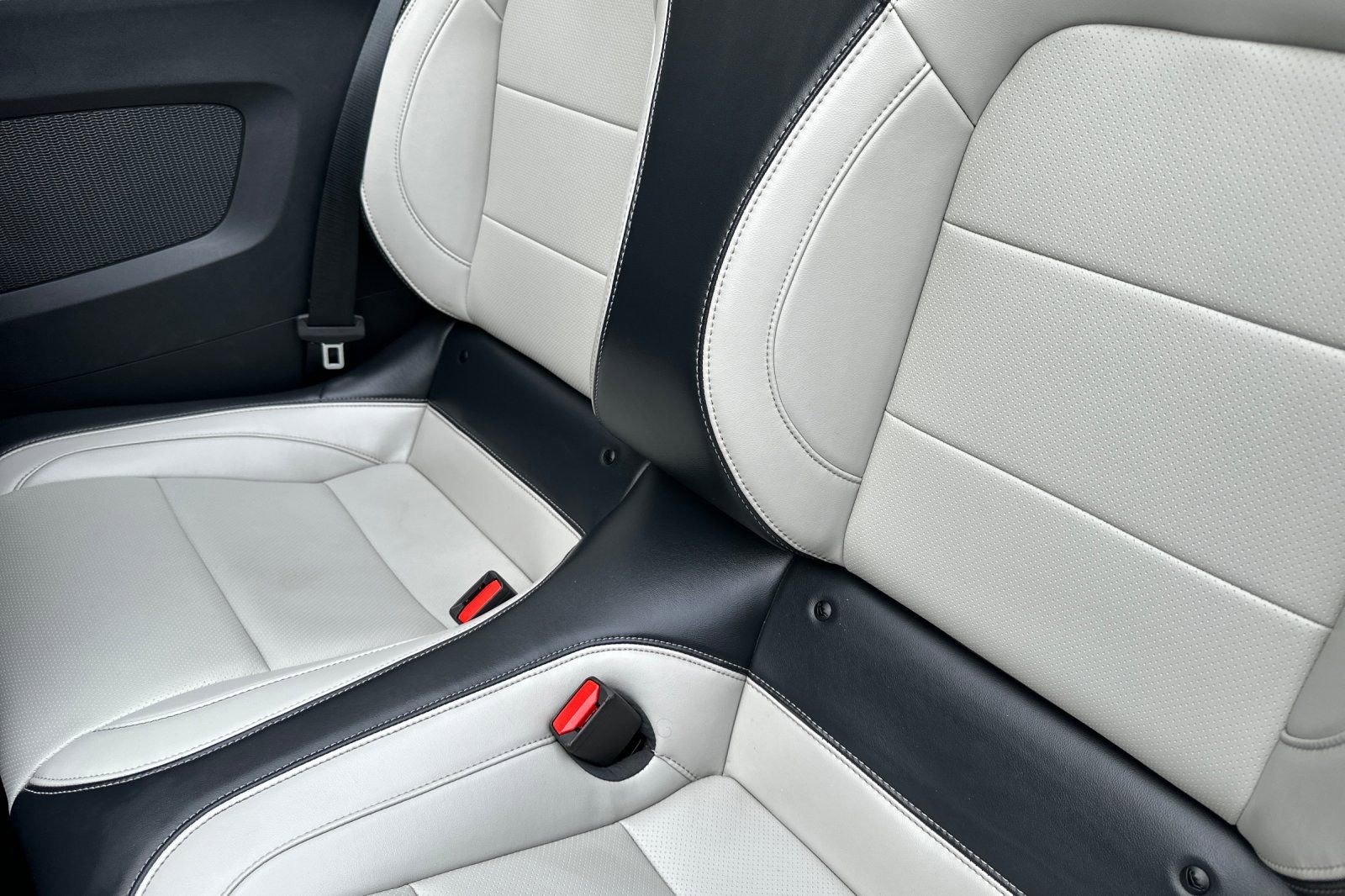 Certified 2024 Ford Mustang Premium RWD image 15