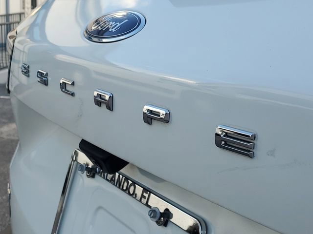 Certified 2022 Ford Escape SE w/ SE Sport Appearance Package image 7