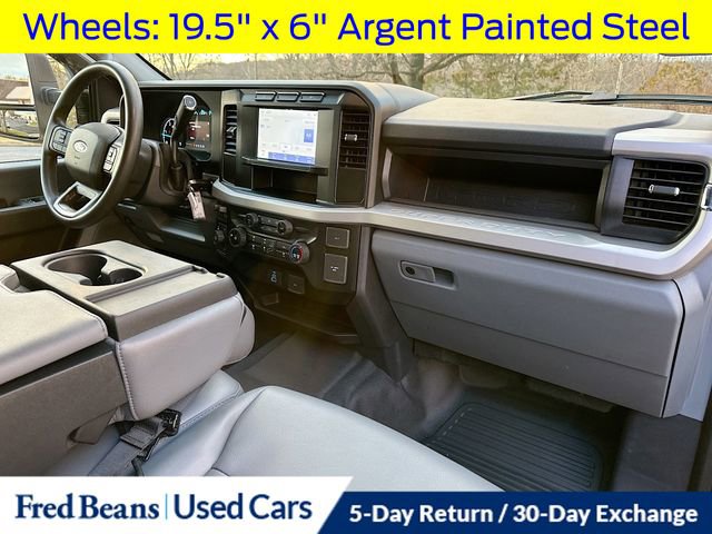 Certified 2023 Ford F550 4x4 Crew Cab Super Duty image 29