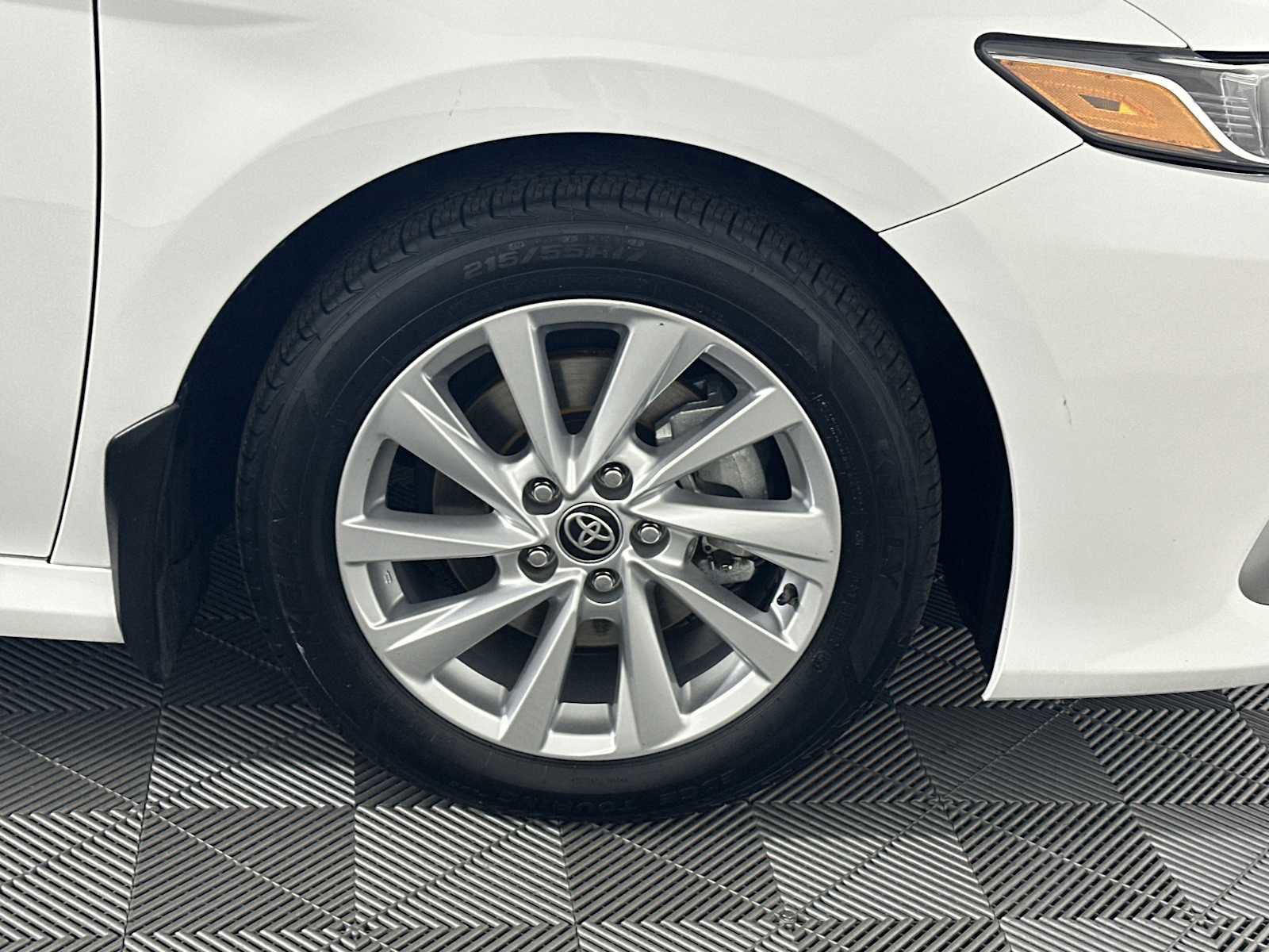 Used 2024 Toyota Camry LE w/ Convenience Package FWD image 19