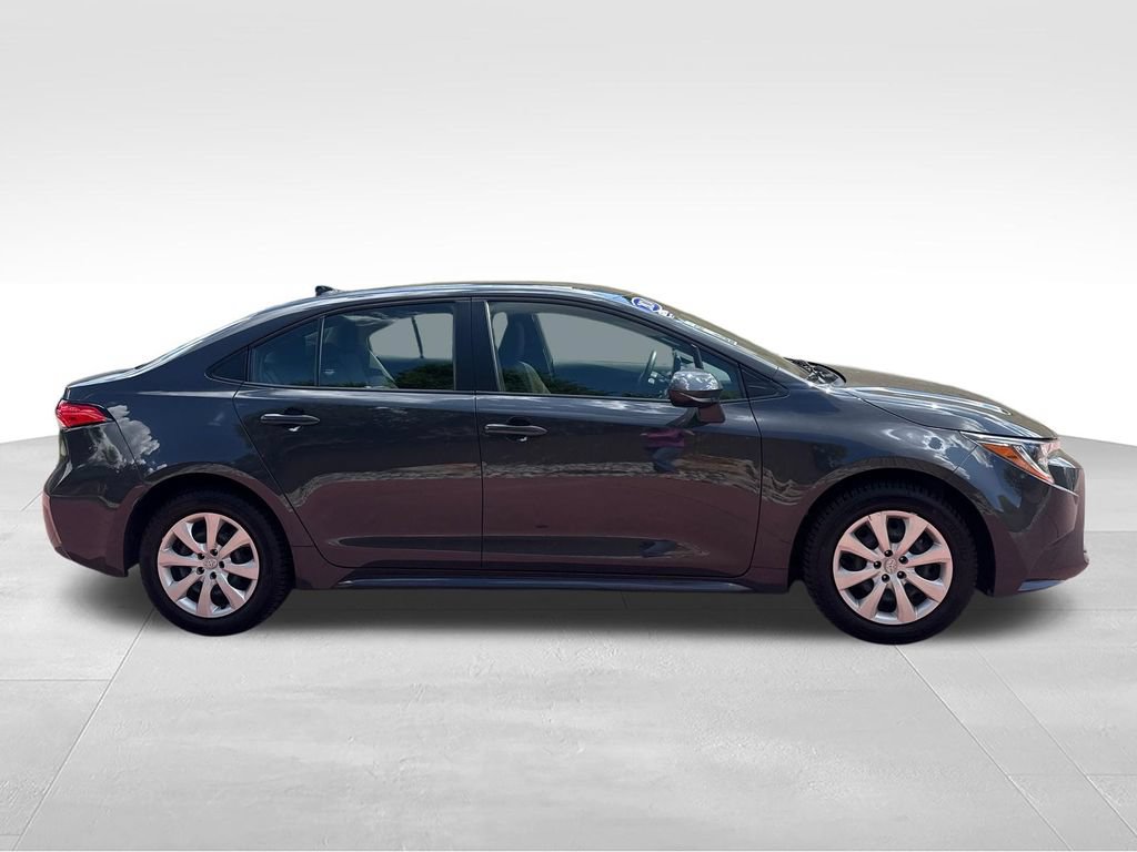 Used 2024 Toyota Corolla LE FWD image 11