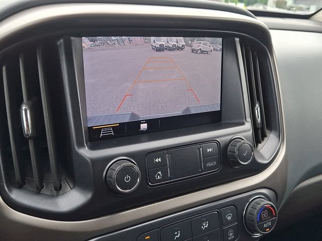 Used 2022 Chevrolet Colorado Z71 AWD/4WD image 17