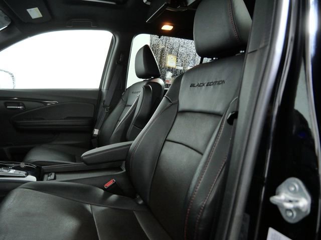Used 2022 Honda Pilot Black Edition image 19