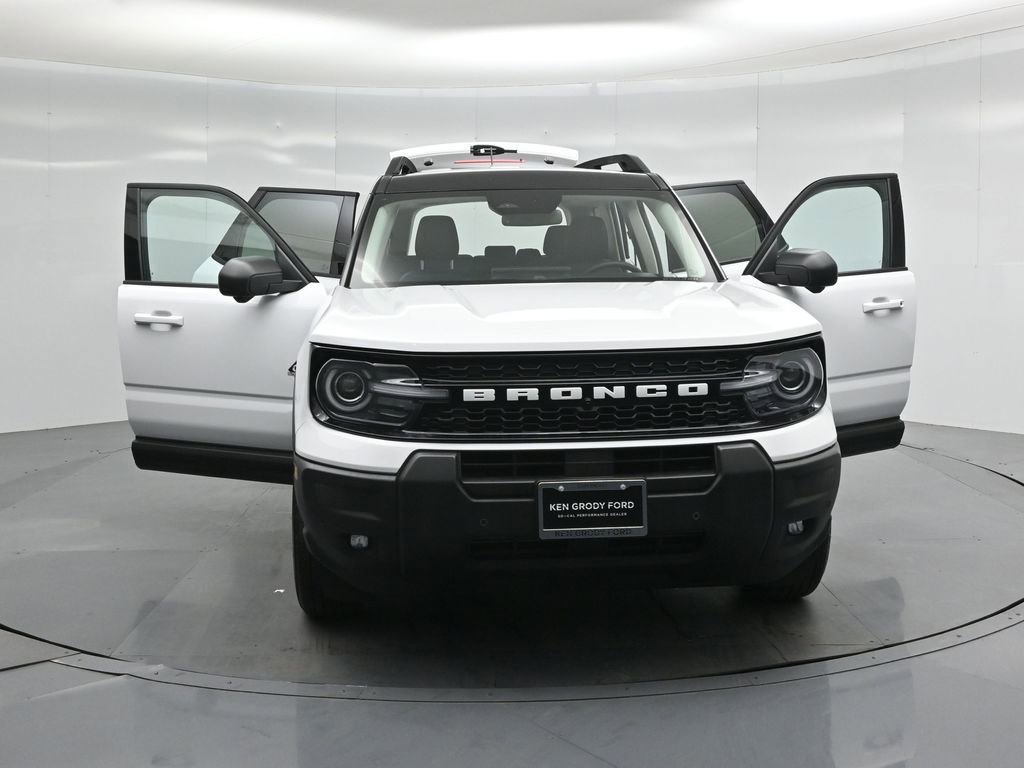 Certified 2025 Ford Bronco Sport Outer Banks w/ Outer Banks Tech Package+ AWD/4WD image 33