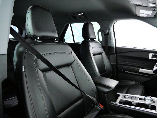 Certified 2023 Ford Explorer XLT w/ Equipment Group 202A AWD/4WD image 12