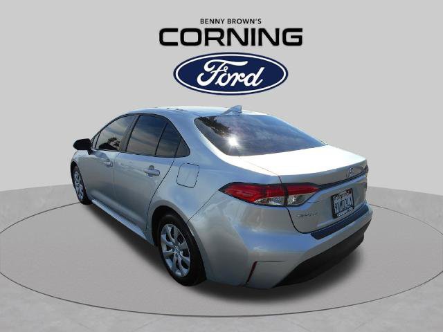 Used 2025 Toyota Corolla LE FWD image 8