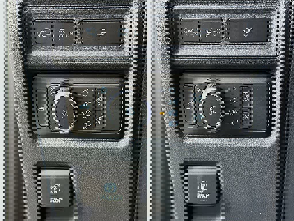 Certified 2022 Ford F150 XLT w/ Equipment Group 302A High image 26