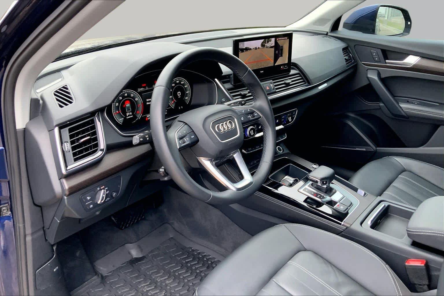 Used 2022 Audi Q5 2.0T Premium Plus w/ Premium Plus Package AWD/4WD image 18