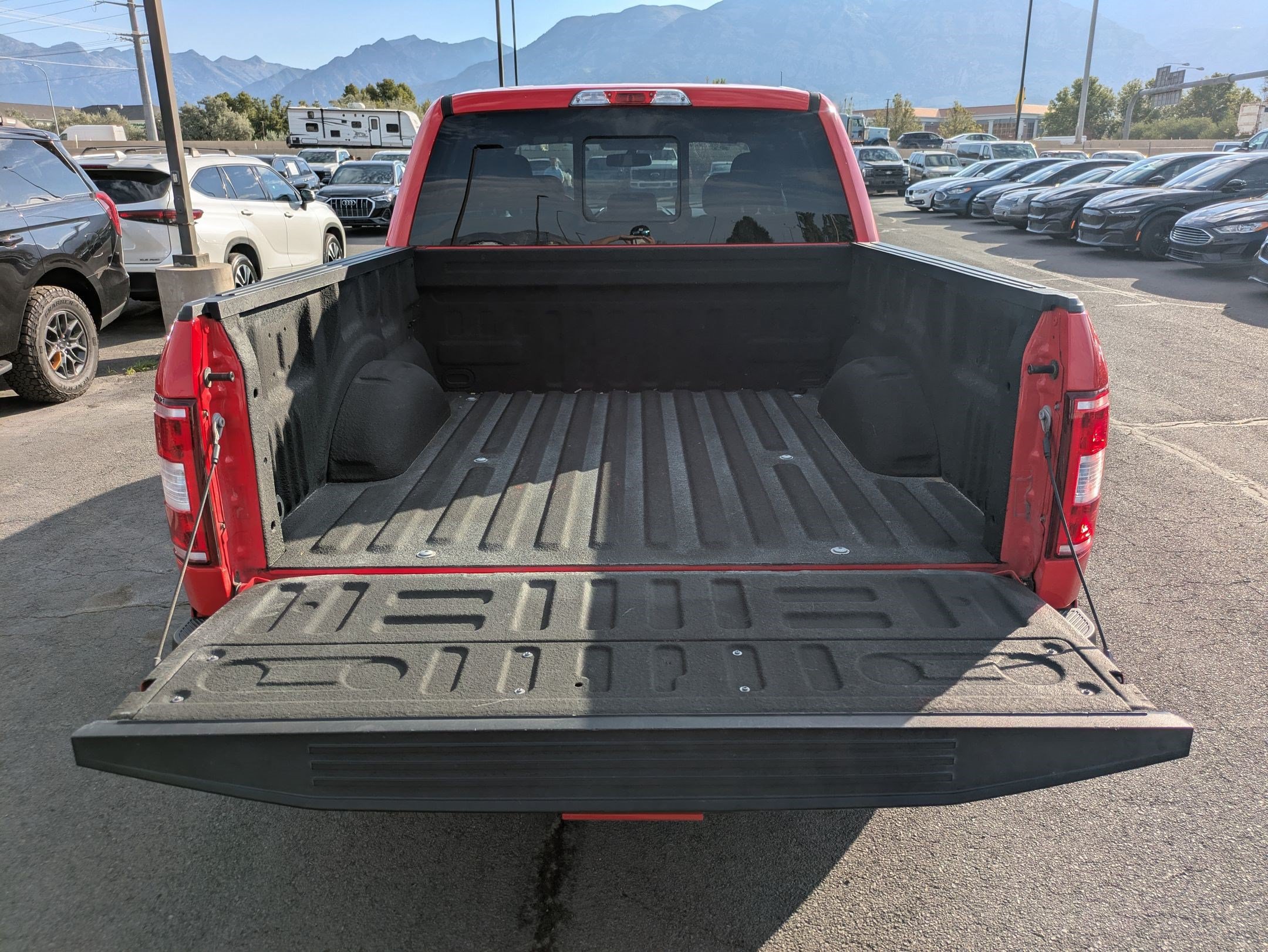 Certified 2018 Ford F150 XLT w/ Equipment Group 302A Luxury AWD/4WD image 30