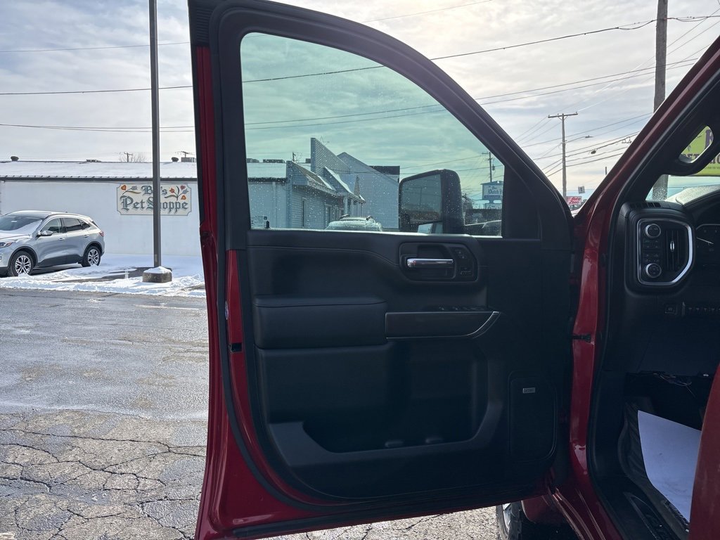 Used 2022 GMC Sierra 3500 AT4 w/ AT4 Premium Plus Package image 10