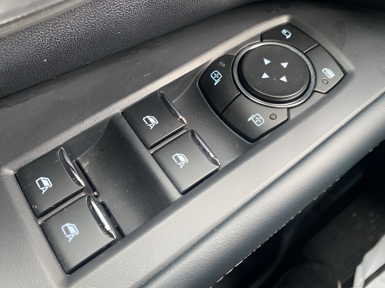 Certified 2025 Ford Expedition Max Platinum image 19