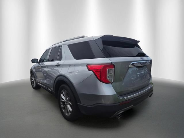 Certified 2022 Ford Explorer Limited w/ Equipment Group 301A RWD image 2