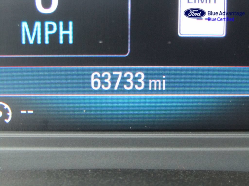 Used 2019 Buick Enclave Essence w/ LPO, Hit The Road Package AWD/4WD image 18
