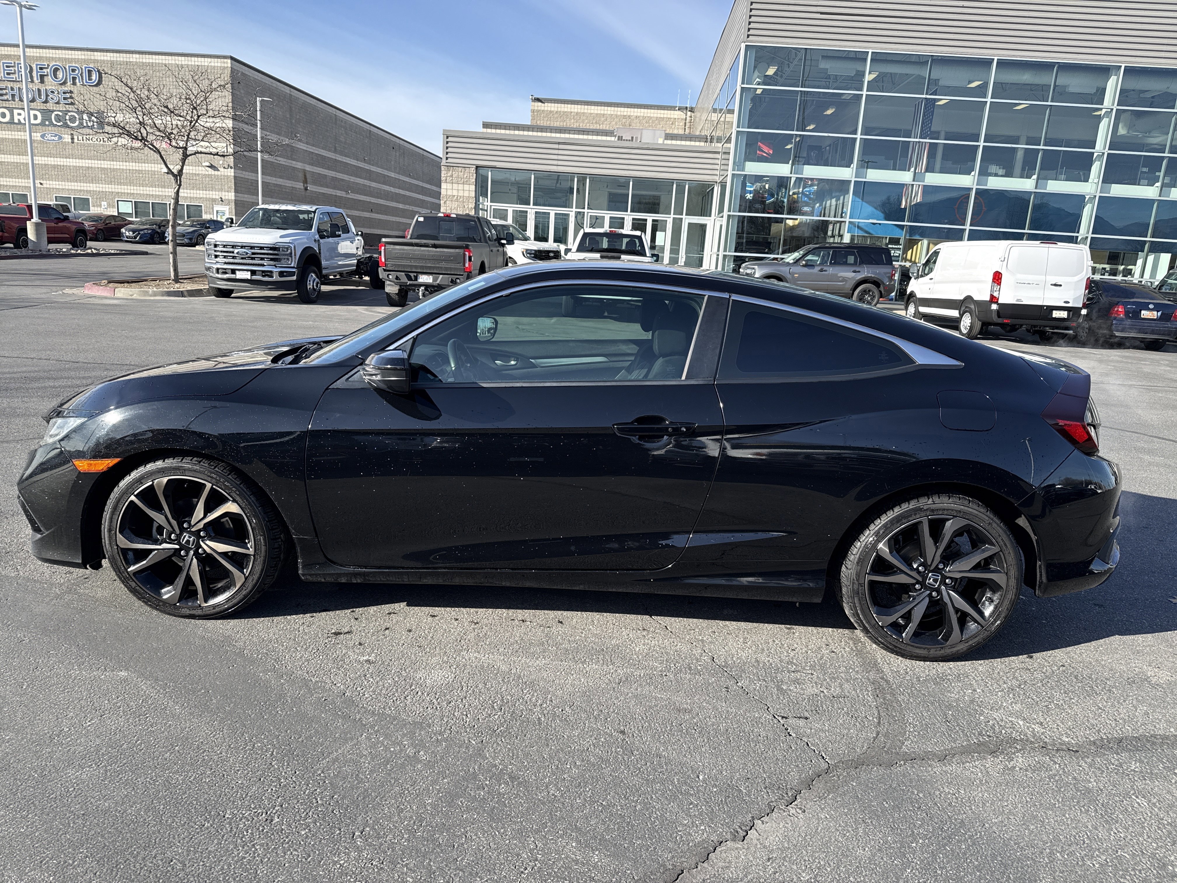 Used 2019 Honda Civic Sport image 2