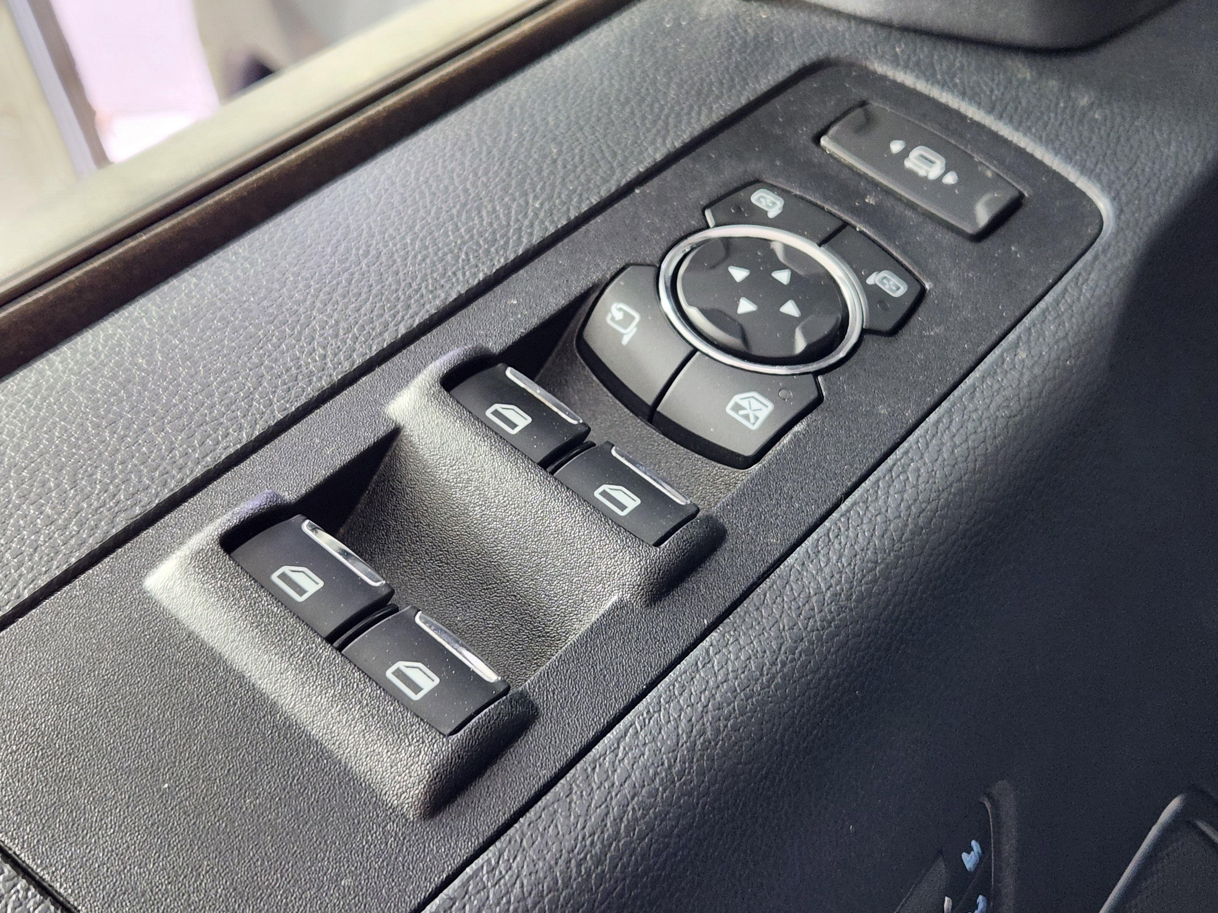 Certified 2022 Ford F350 Lariat image 17