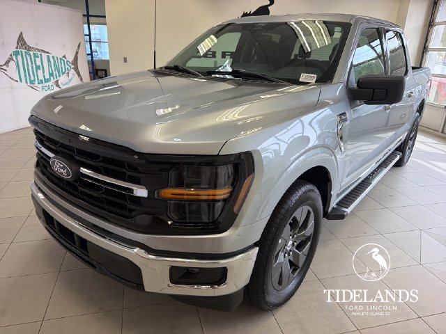 Certified 2025 Ford F150 XLT w/ Equipment Group 301A Standard RWD image 4