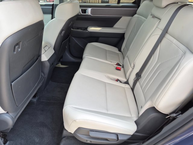 Used 2026 Hyundai Santa Fe SEL FWD image 22