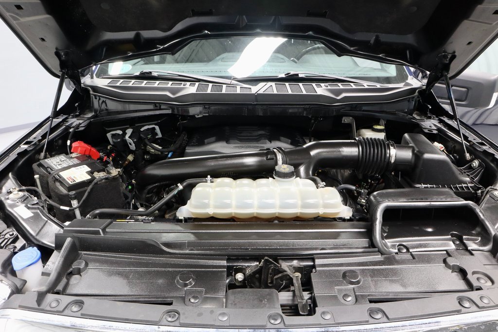 Certified 2022 Ford F150 XLT w/ Equipment Group 302A High image 18