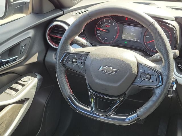 Used 2024 Chevrolet Trax RS w/ Driver Confidence Package FWD image 18