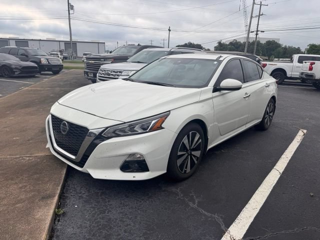 Used 2022 Nissan Altima 2.5 SL FWD image 2
