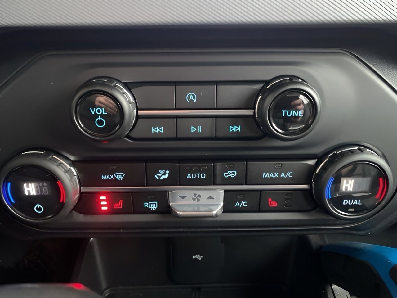 Certified 2023 Ford Bronco Black Diamond image 20