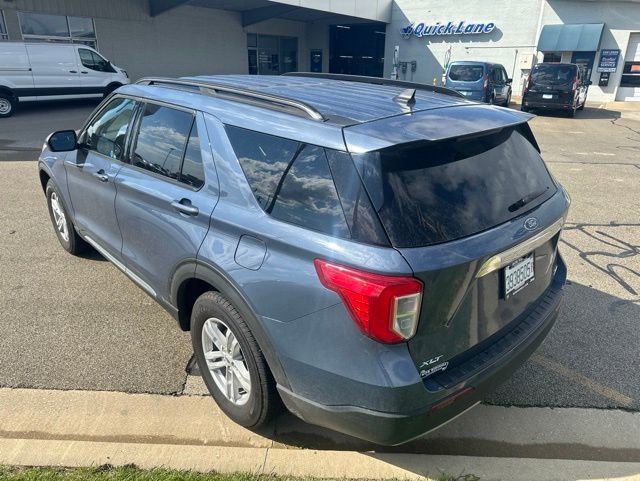 Certified 2021 Ford Explorer XLT w/ Equipment Group 202A AWD/4WD image 3