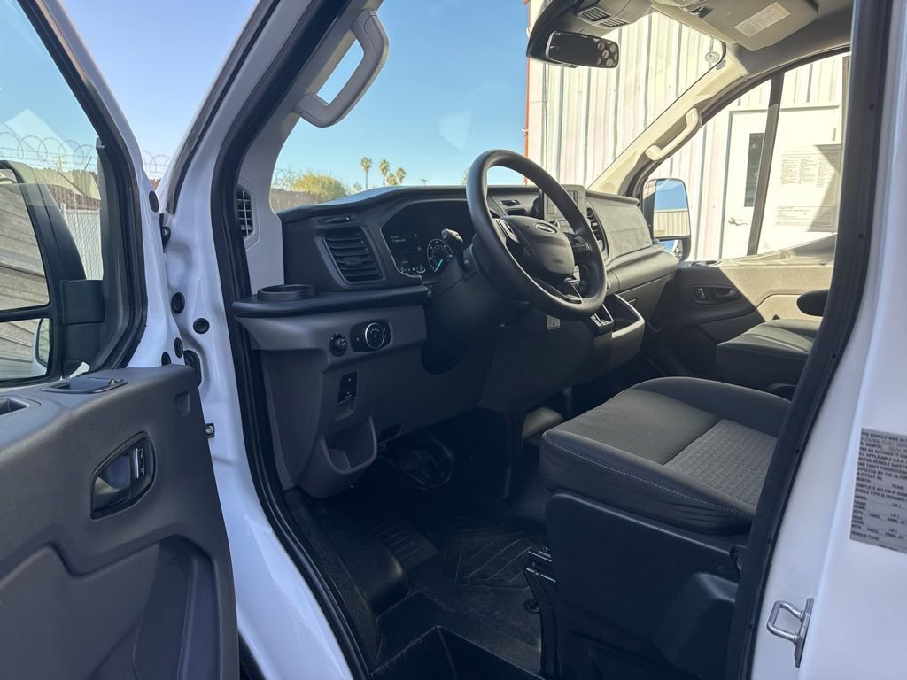 Certified 2023 Ford Transit 250 Low Roof w/ Exterior Upgrade Package RWD image 7
