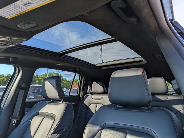 Used 2024 Jeep Wagoneer Launch Edition AWD/4WD image 19