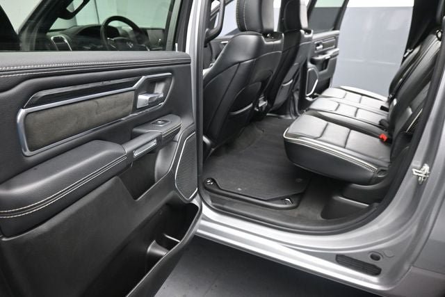 Used 2024 RAM 1500 Laramie AWD/4WD image 16