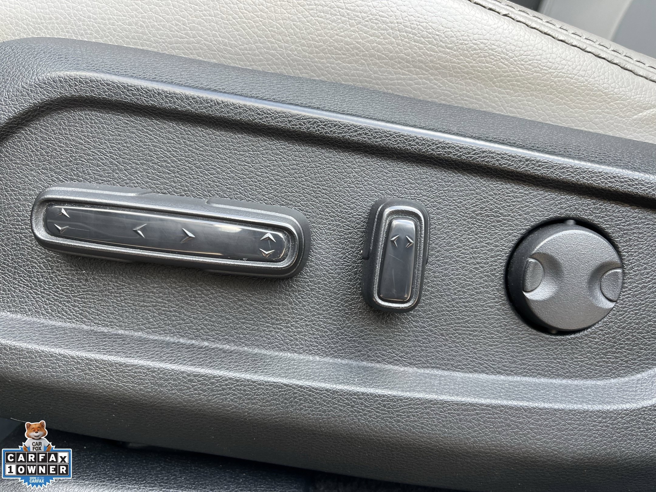 Used 2023 Honda Pilot Touring image 26