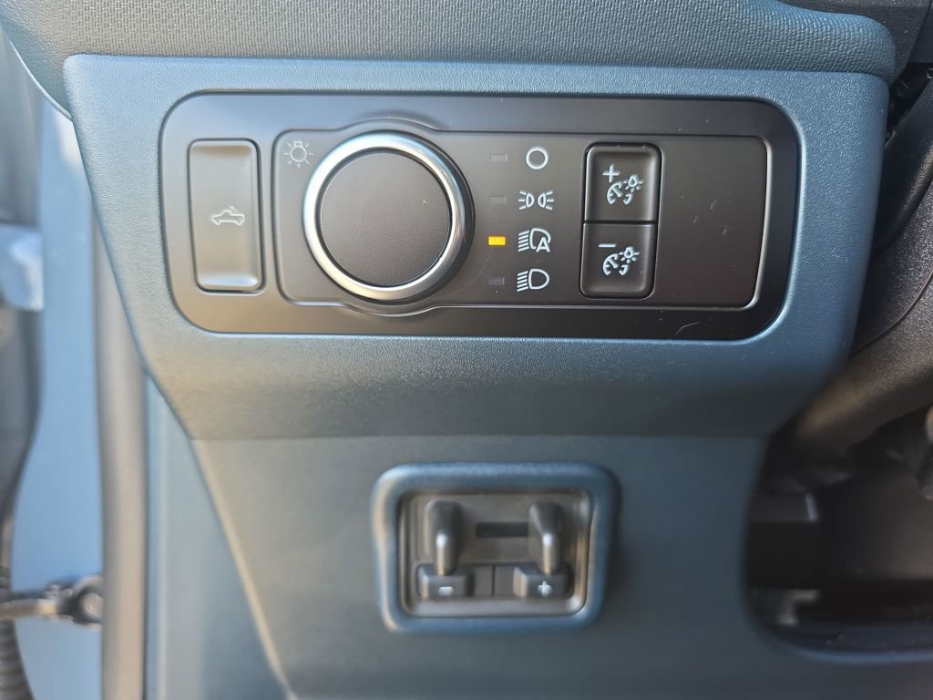 Certified 2025 Ford Maverick Lariat w/ Black Appearance Package image 37