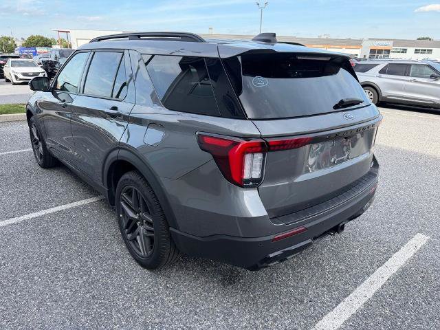 Certified 2025 Ford Explorer ST-Line w/ ST-Line Street Pack AWD/4WD image 6