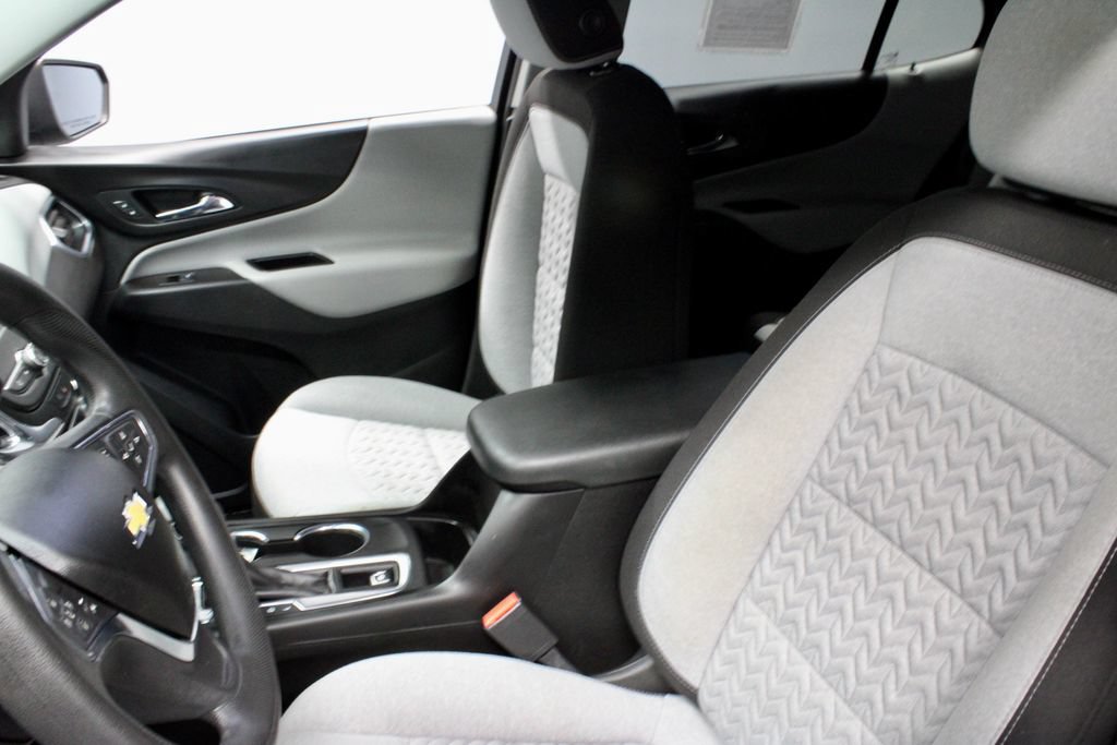 Used 2022 Chevrolet Equinox LS AWD/4WD image 24