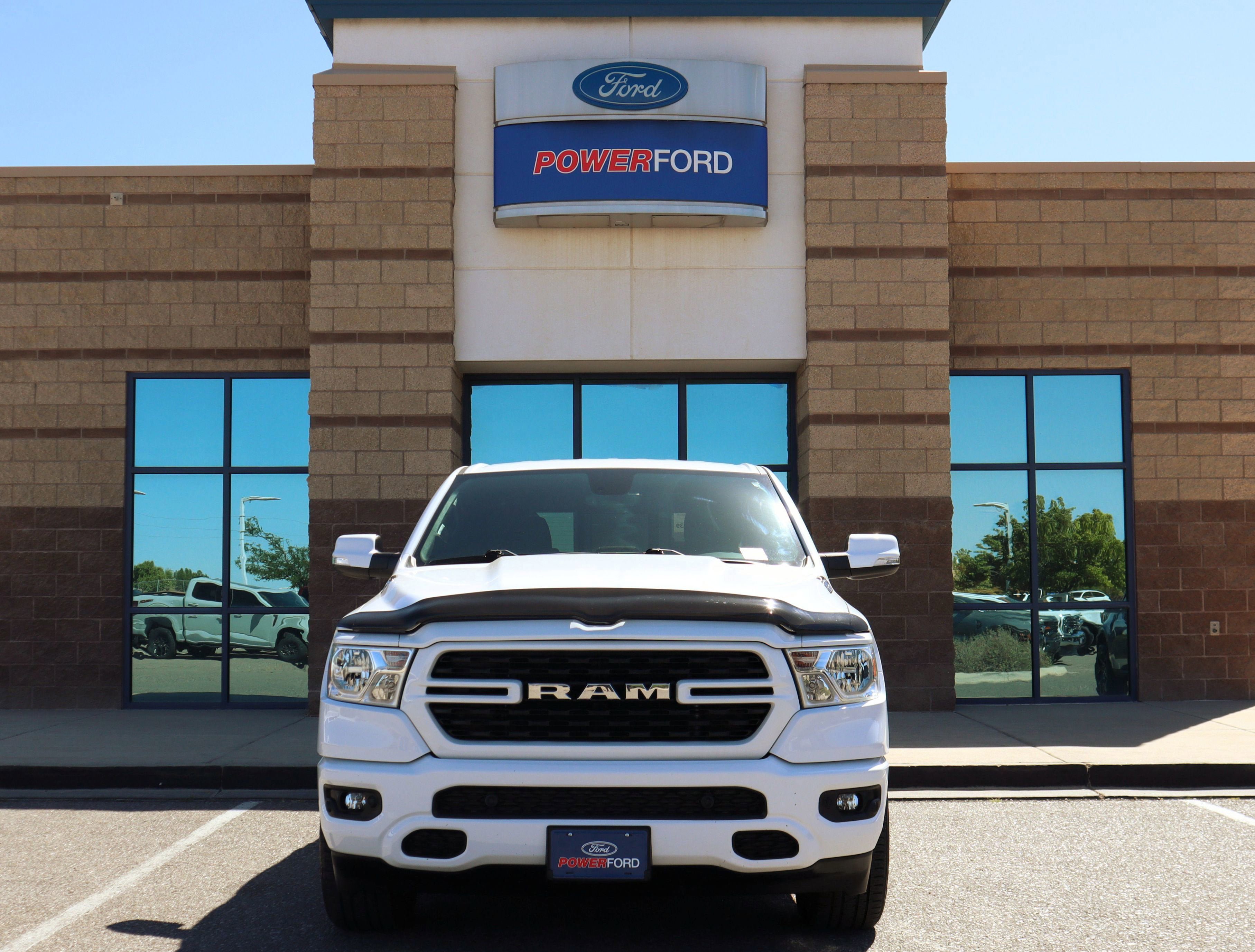 Used 2022 RAM 1500 Big Horn AWD/4WD image 3