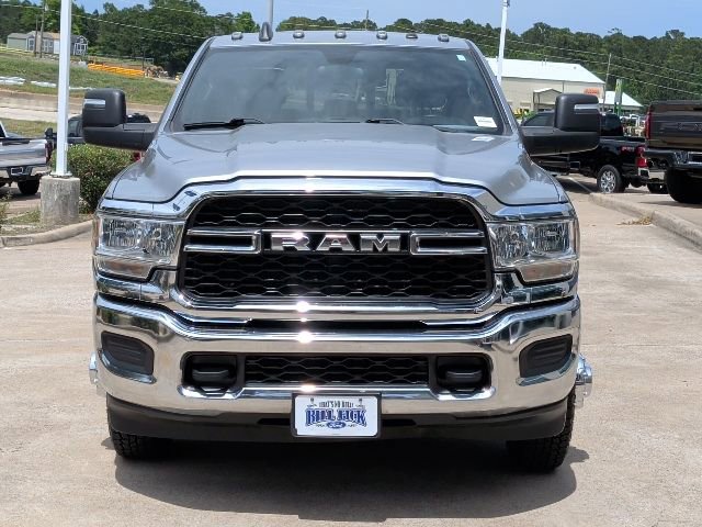 Used 2024 RAM 3500 Tradesman w/ Chrome Appearance Group AWD/4WD image 10