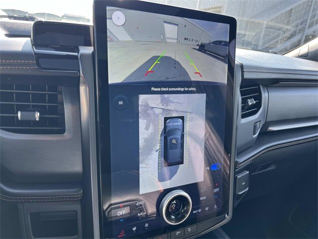 Certified 2023 Ford Expedition Max Platinum image 39