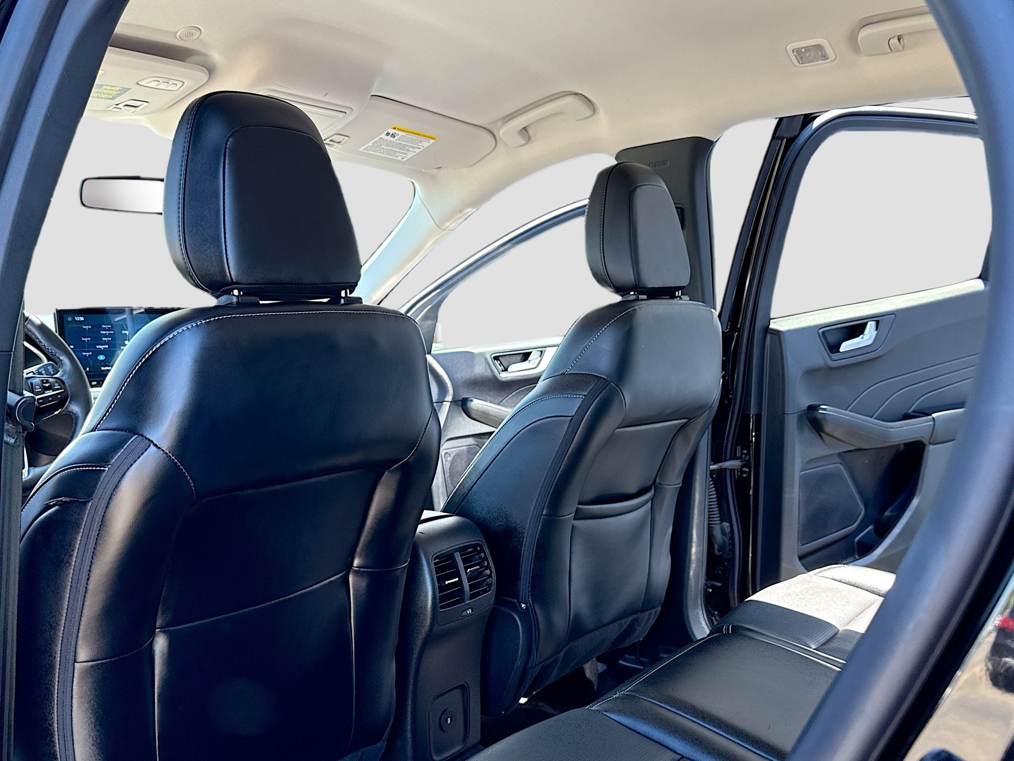Certified 2024 Ford Escape Platinum AWD/4WD image 6