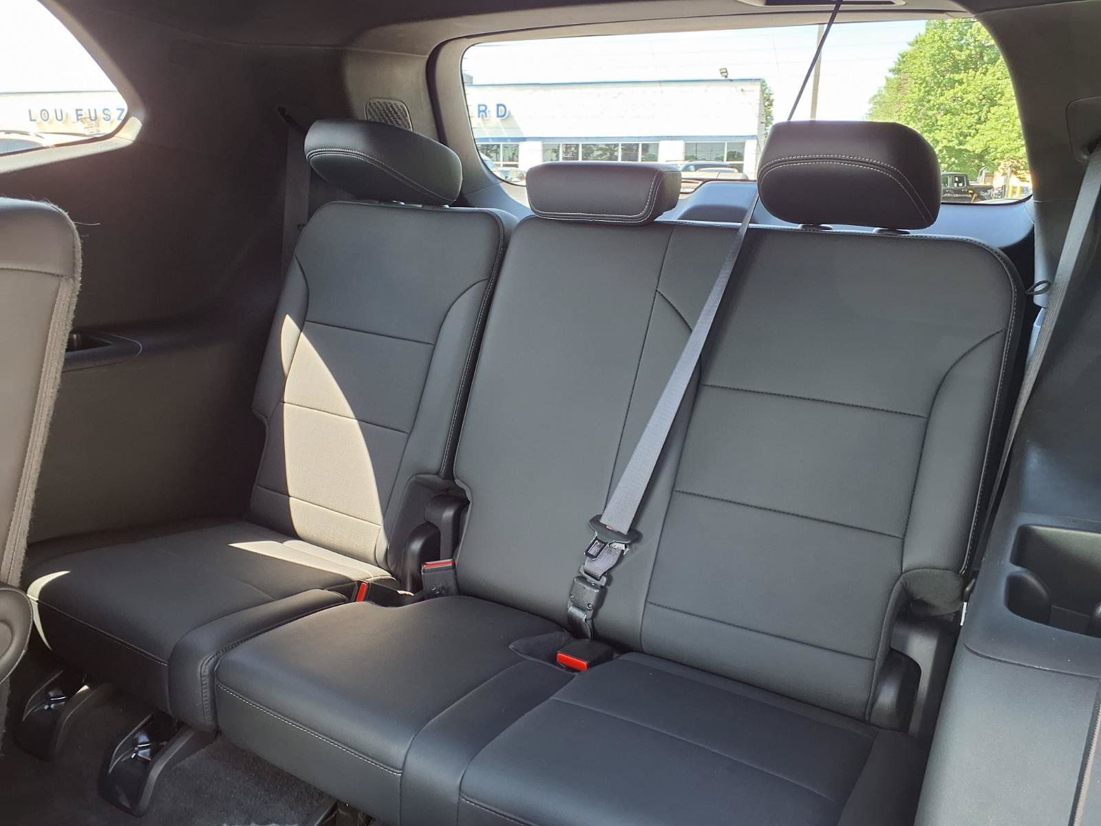 Used 2025 Buick Enclave Preferred FWD image 27